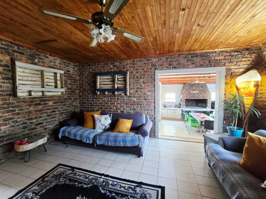 4 Bedroom Property for Sale in Blanco Western Cape